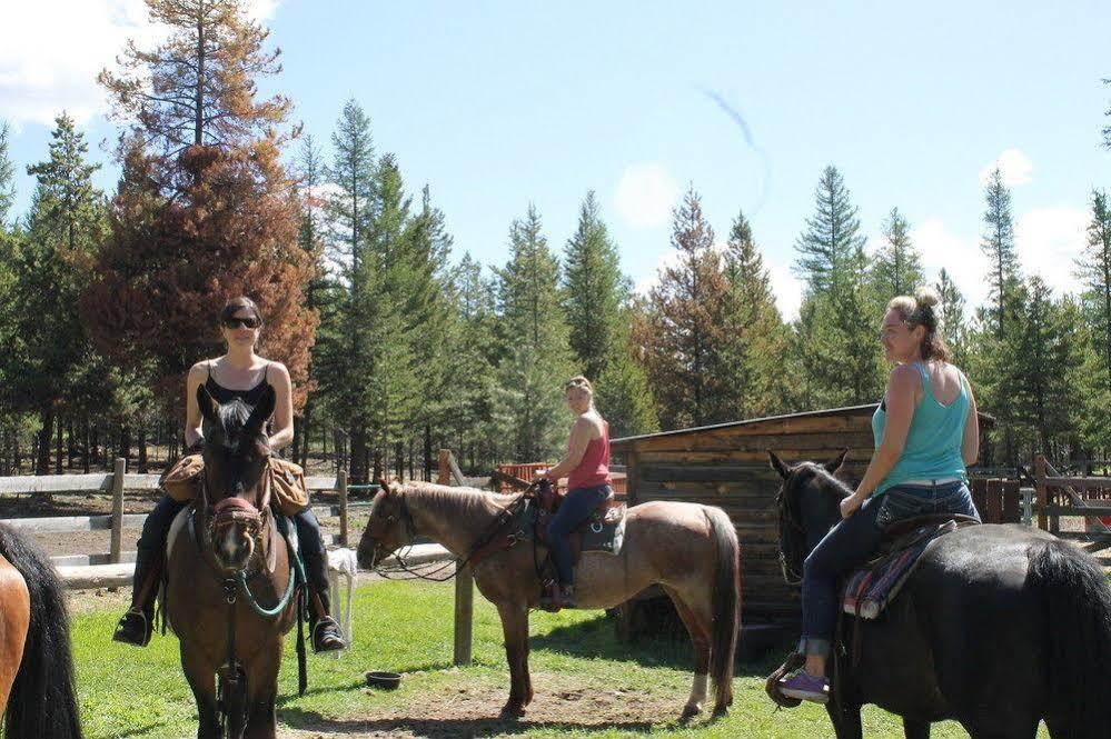 Dream Haven Guest Ranch Hotel Marion Bagian luar foto